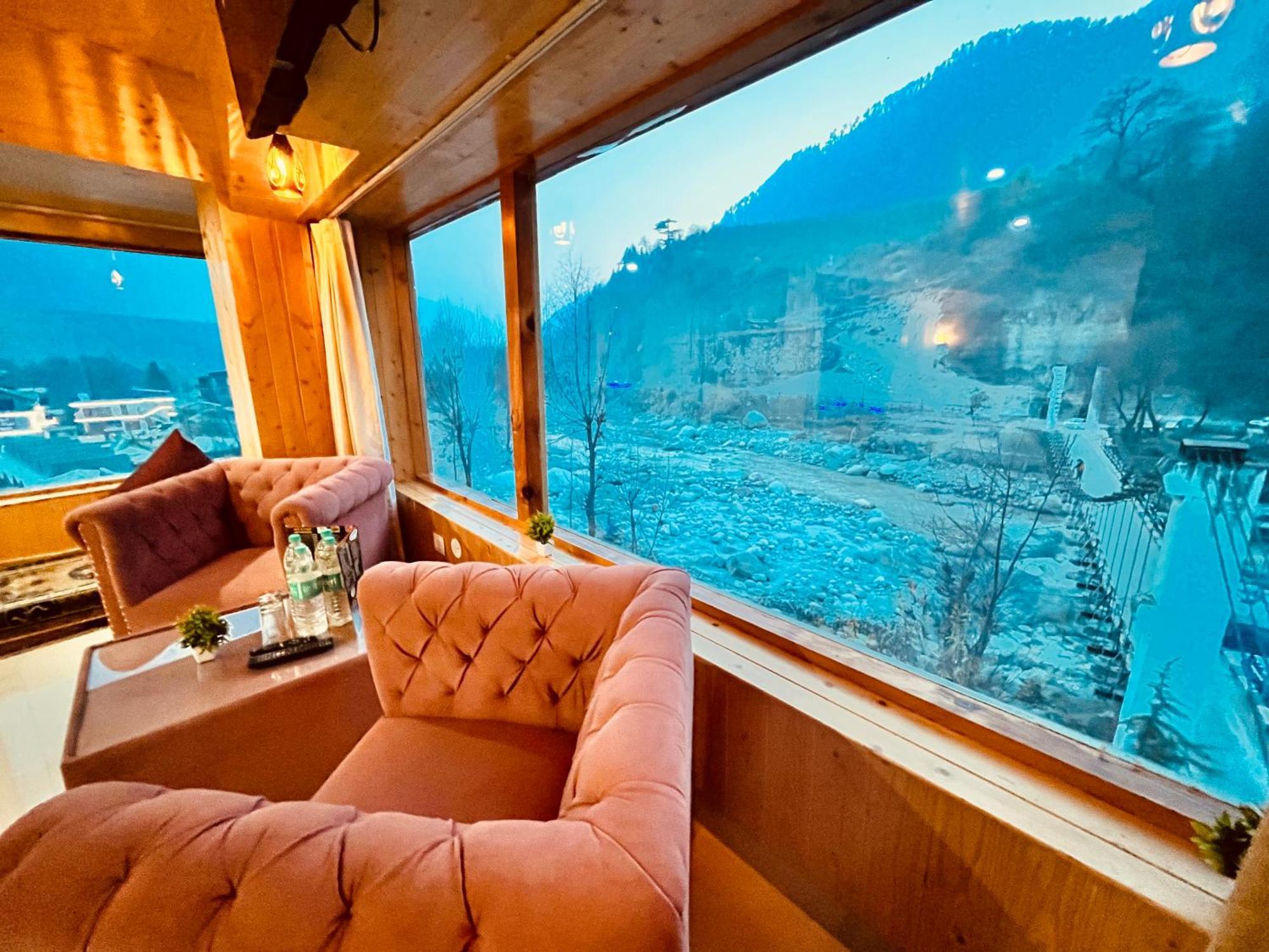 Himalayan Fort Resort, Manali - ! Riverside Property !! Big Lawn With Bonfire !! Best Selling !! Scenic River & Mountais View !! Big Parking !! Luxury Balcony Rooms !! Playing Zone !! Property Of The Year ! M 98160-43600 מראה חיצוני תמונה